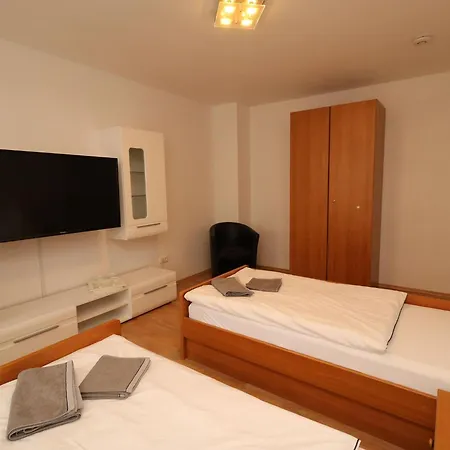Apartment Near The Trade Fair *